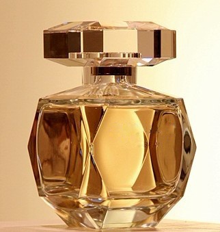 gold bottle perfume